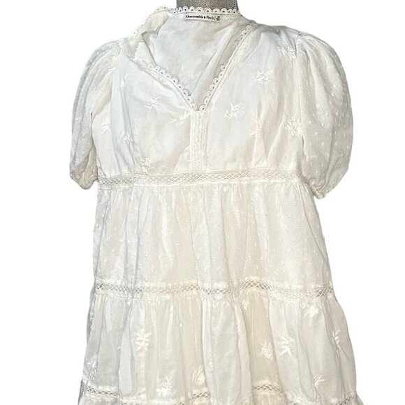 Abercrombie & Fitch Dresses & Skirts - Abercrombie & Fitch White Short Sleeve VNeck Mini Dress Size XS GUC
